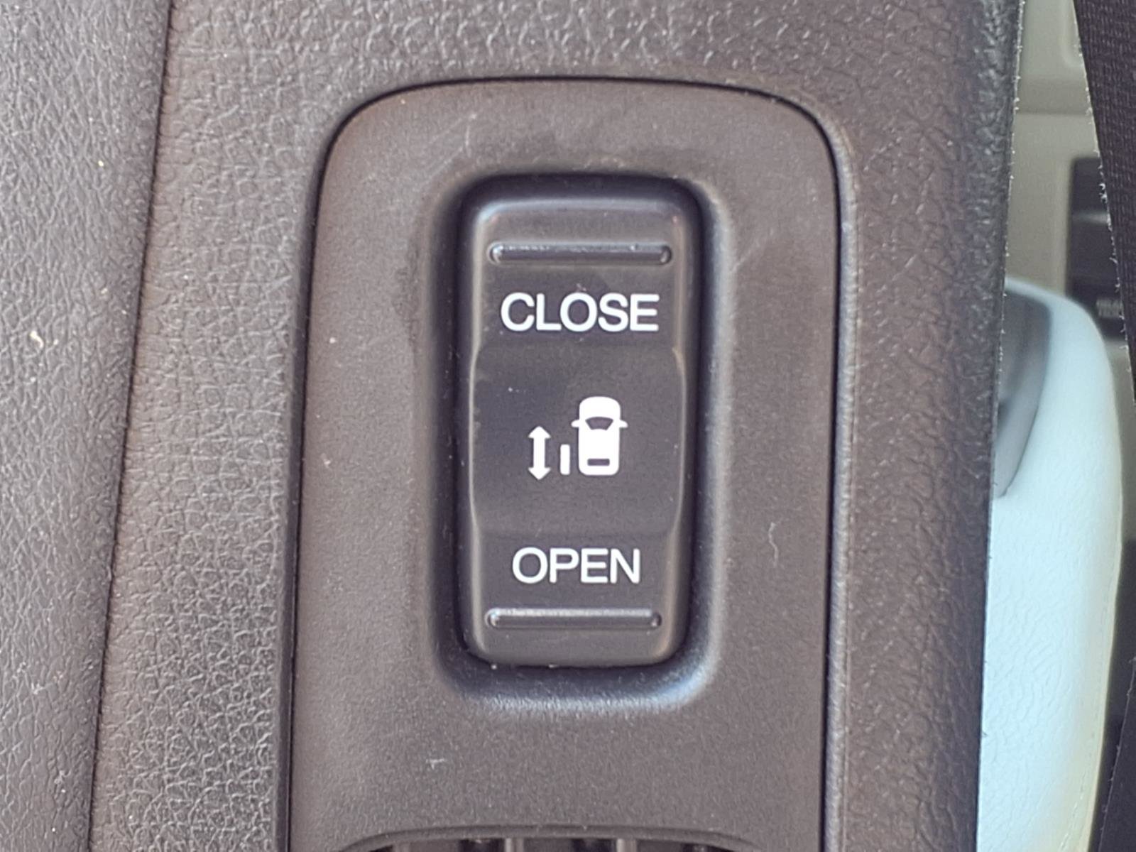 Used 2019 Honda Odyssey Touring image 17