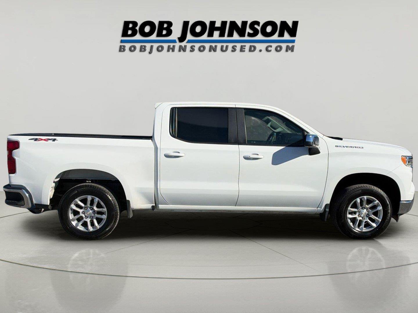 Used 2024 Chevrolet Silverado 1500 LT AWD/4WD image 8