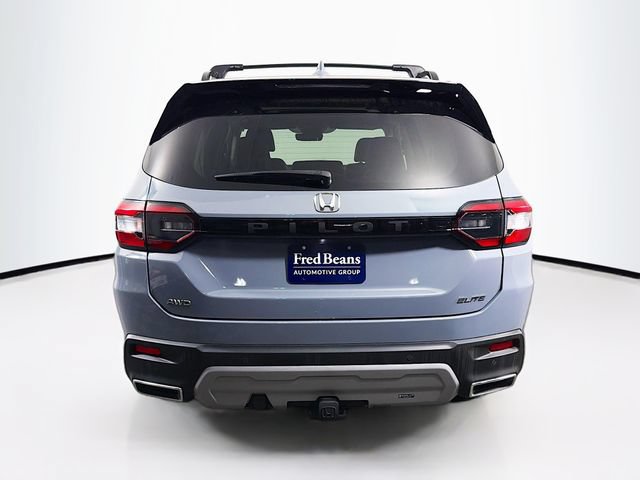 Used 2025 Honda Pilot Elite image 8