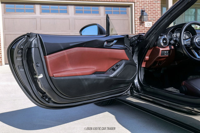 Used 2017 MAZDA MX-5 Miata RF Grand Touring RWD image 43