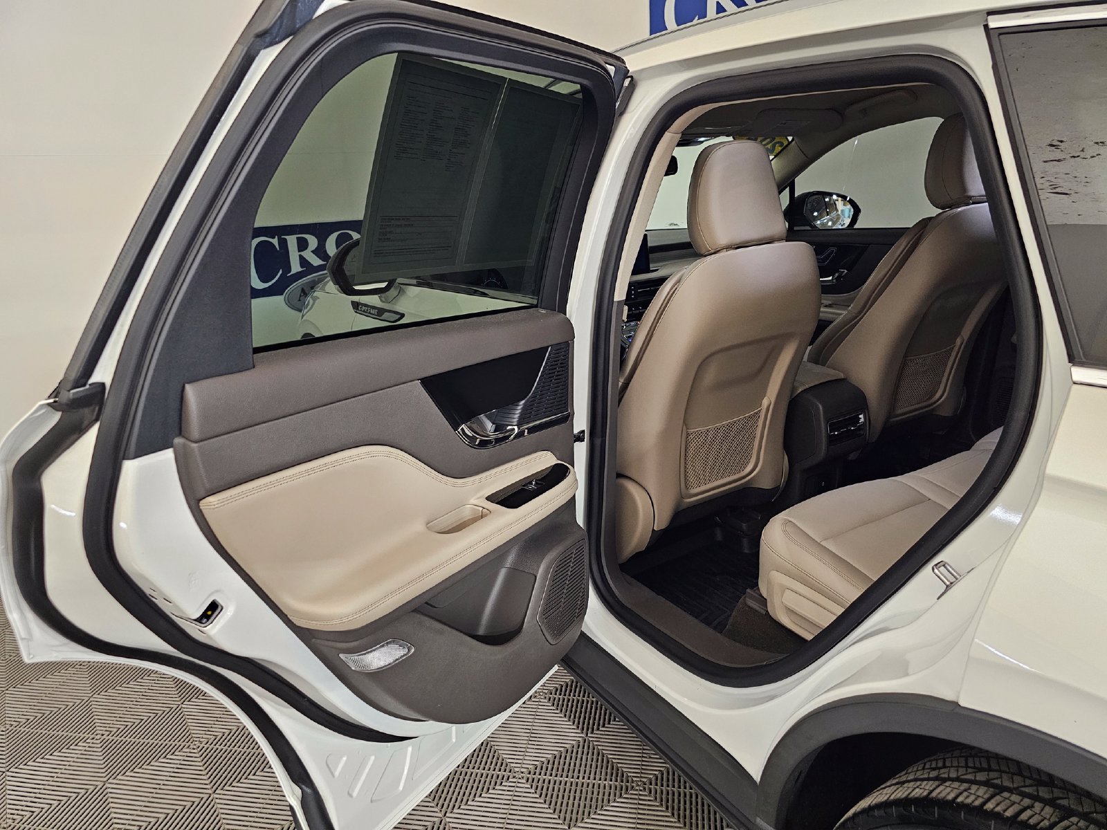 Used 2021 Lincoln Corsair FWD image 21