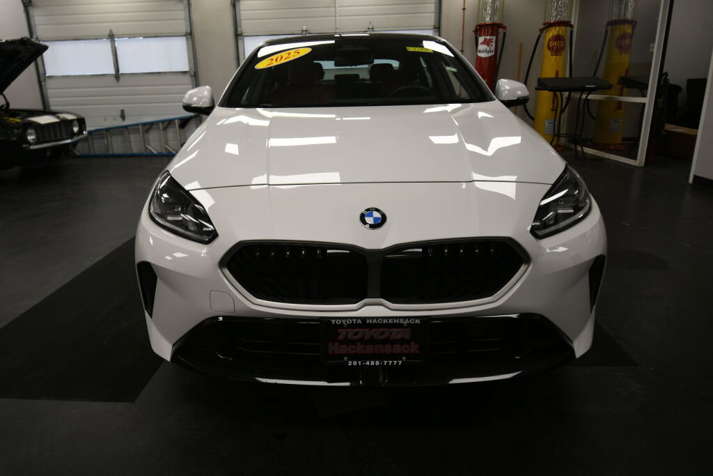 Used 2025 BMW 228i xDrive AWD/4WD image 3