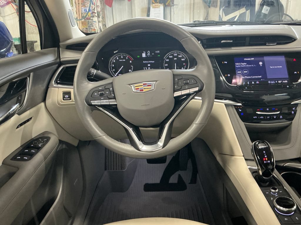 Certified 2025 Cadillac XT6 Premium Luxury w/ LPO, Floor Liner Package AWD/4WD image 17