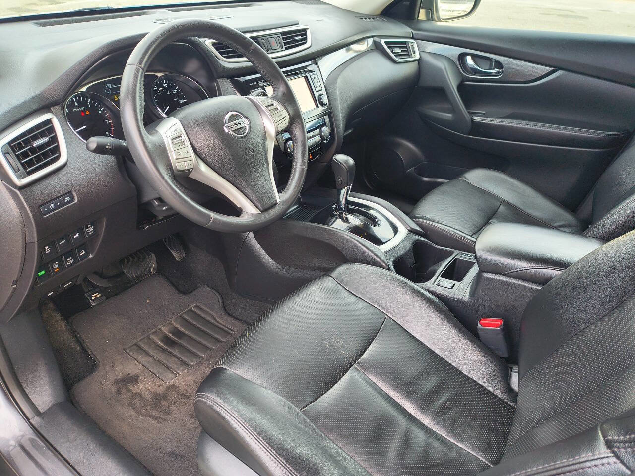 Used 2016 Nissan Rogue SL w/ SL Premium Package image 9