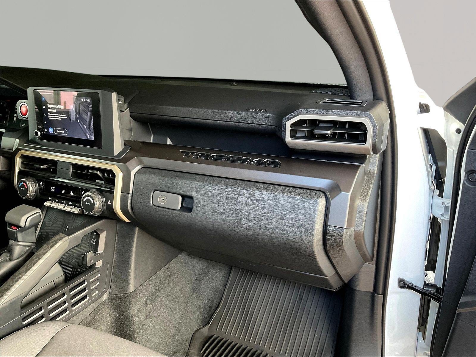 Used 2026 Toyota Tacoma TRD Off-Road AWD/4WD image 26