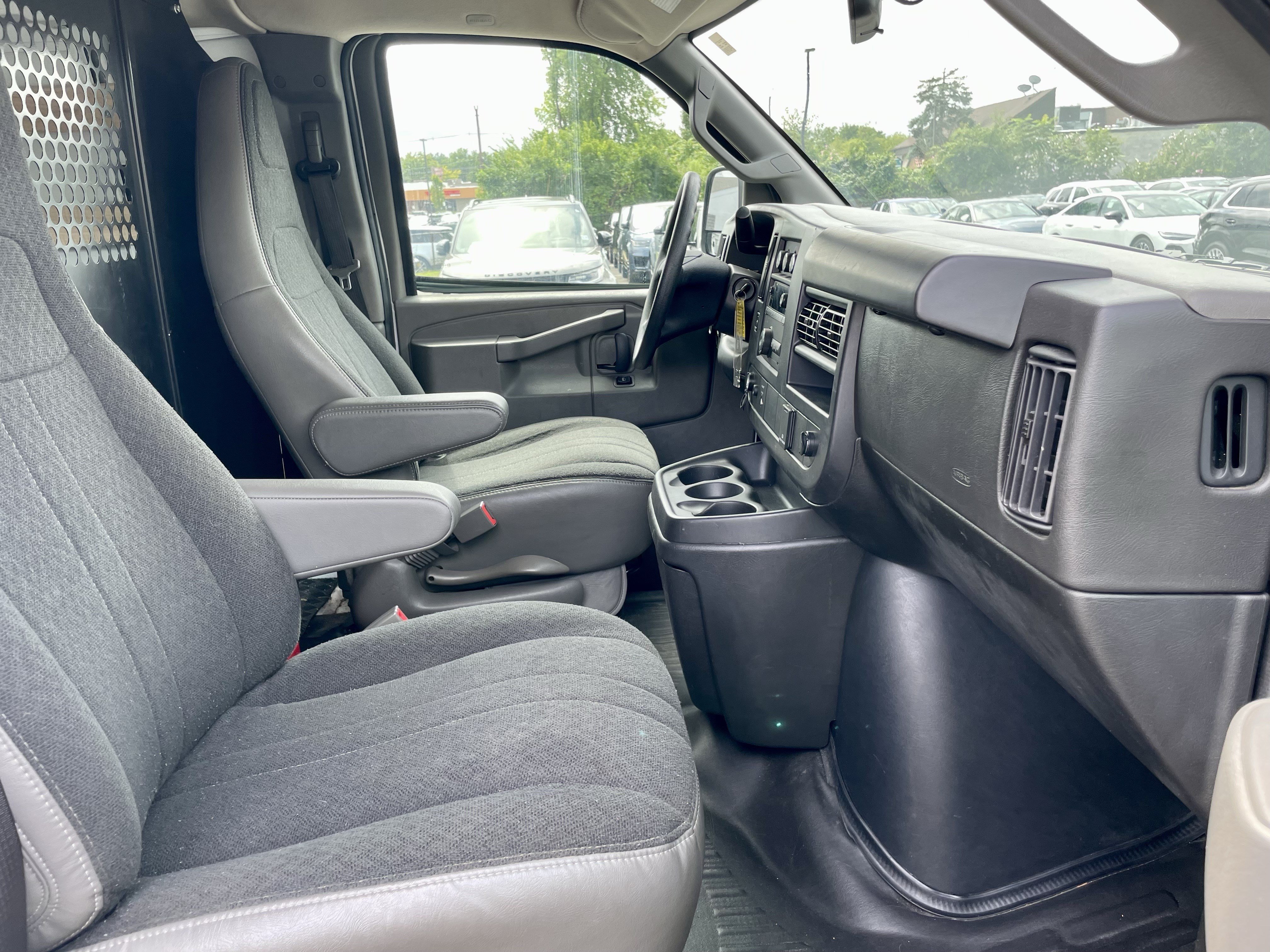 Used 2024 Chevrolet Express 2500 w/ Driver Convenience Package RWD image 15