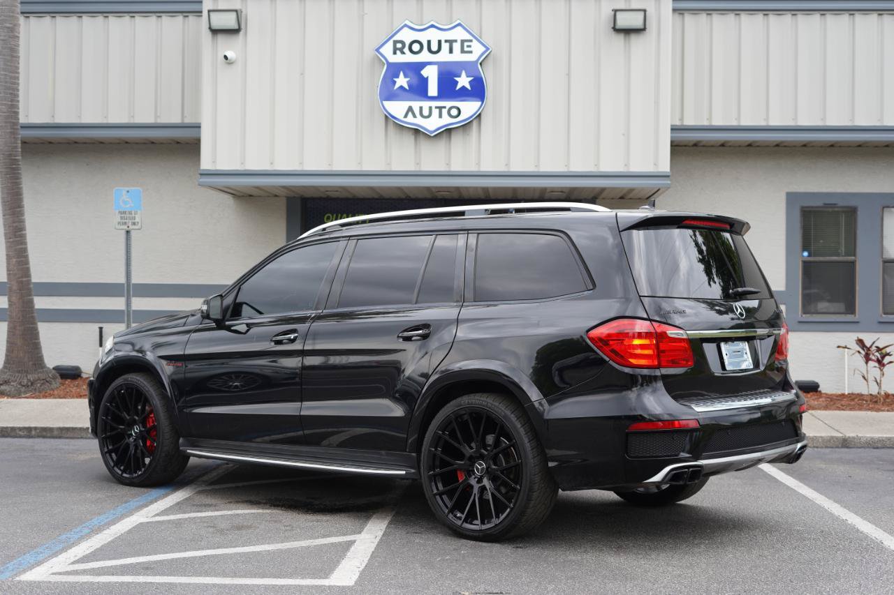 Used 2014 Mercedes-Benz GL 63 AMG 4MATIC image 3