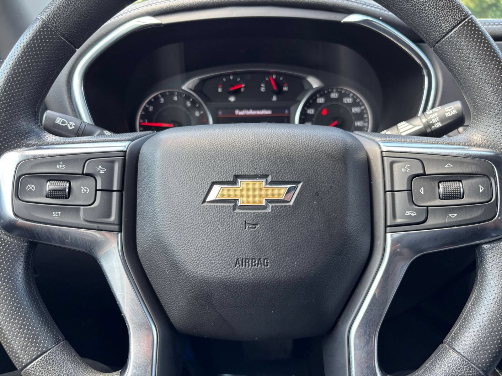 Used 2025 Chevrolet Blazer LT FWD image 28