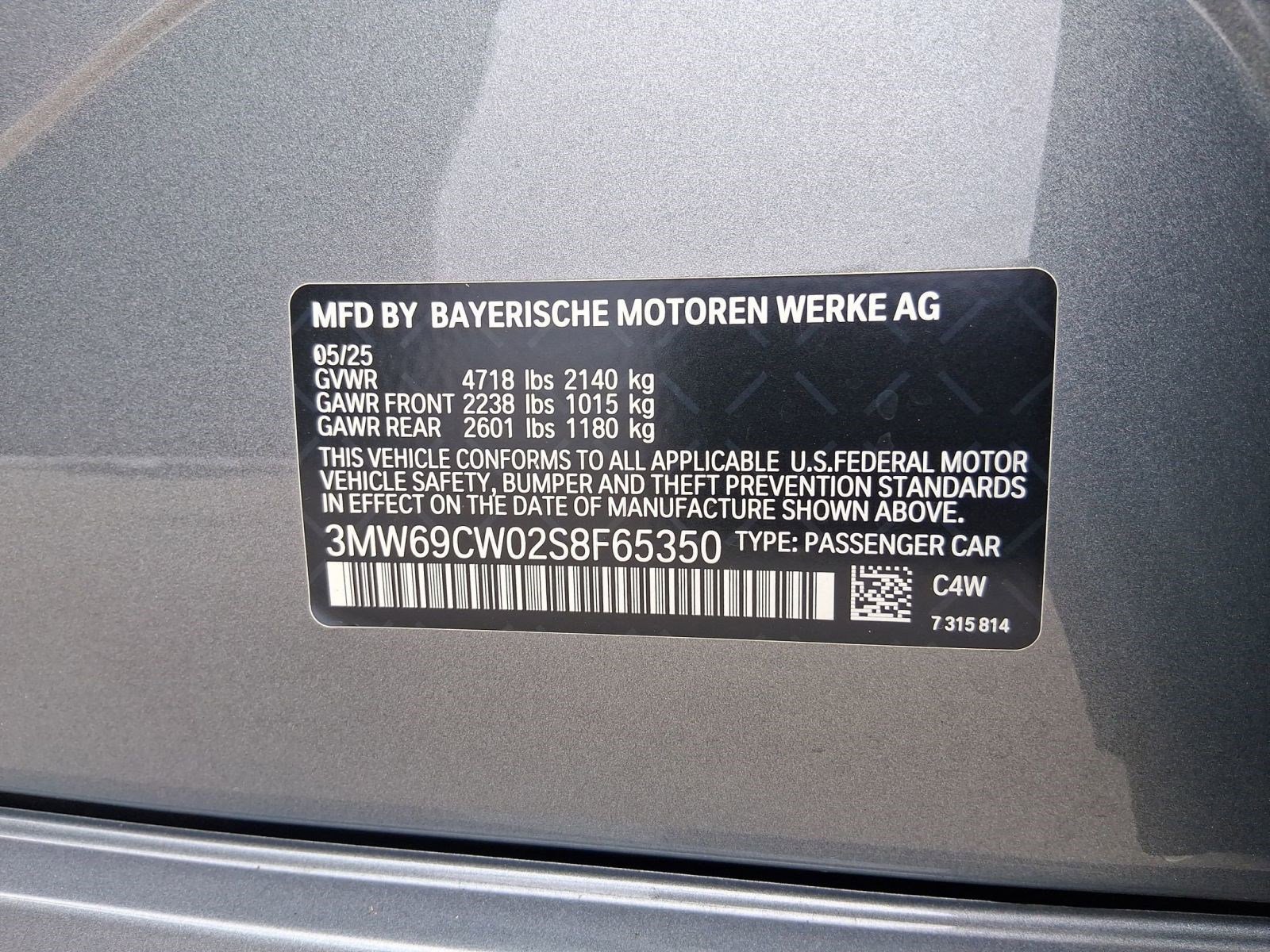 Used 2025 BMW 330i Sedan w/ Convenience Package image 17