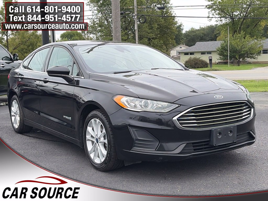 Used 2019 Ford Fusion SE FWD image 3