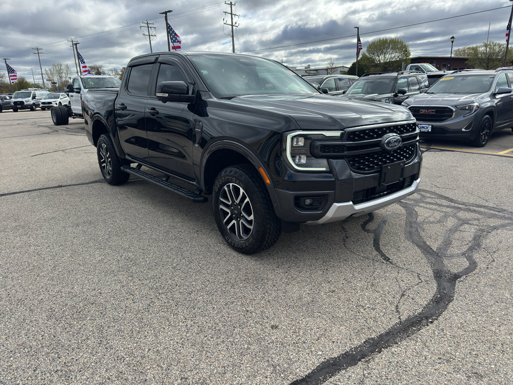 Used 2024 Ford Ranger Lariat w/ FX4 Off-Road Package AWD/4WD image 3