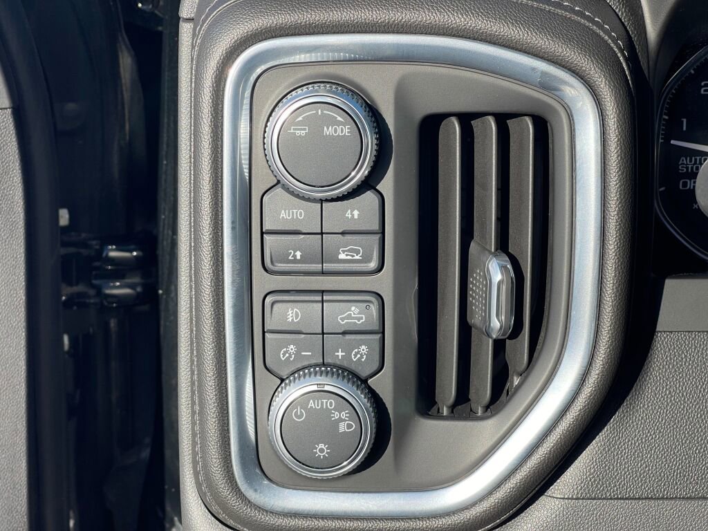 Used 2020 GMC Sierra 1500 Elevation w/ Elevation Value Package image 17