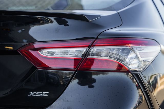 Used 2018 Toyota Camry XSE image 8