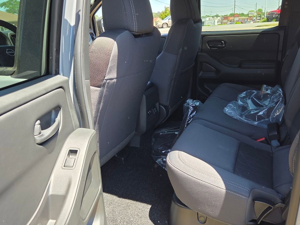 New 2026 Nissan Frontier SV image 5