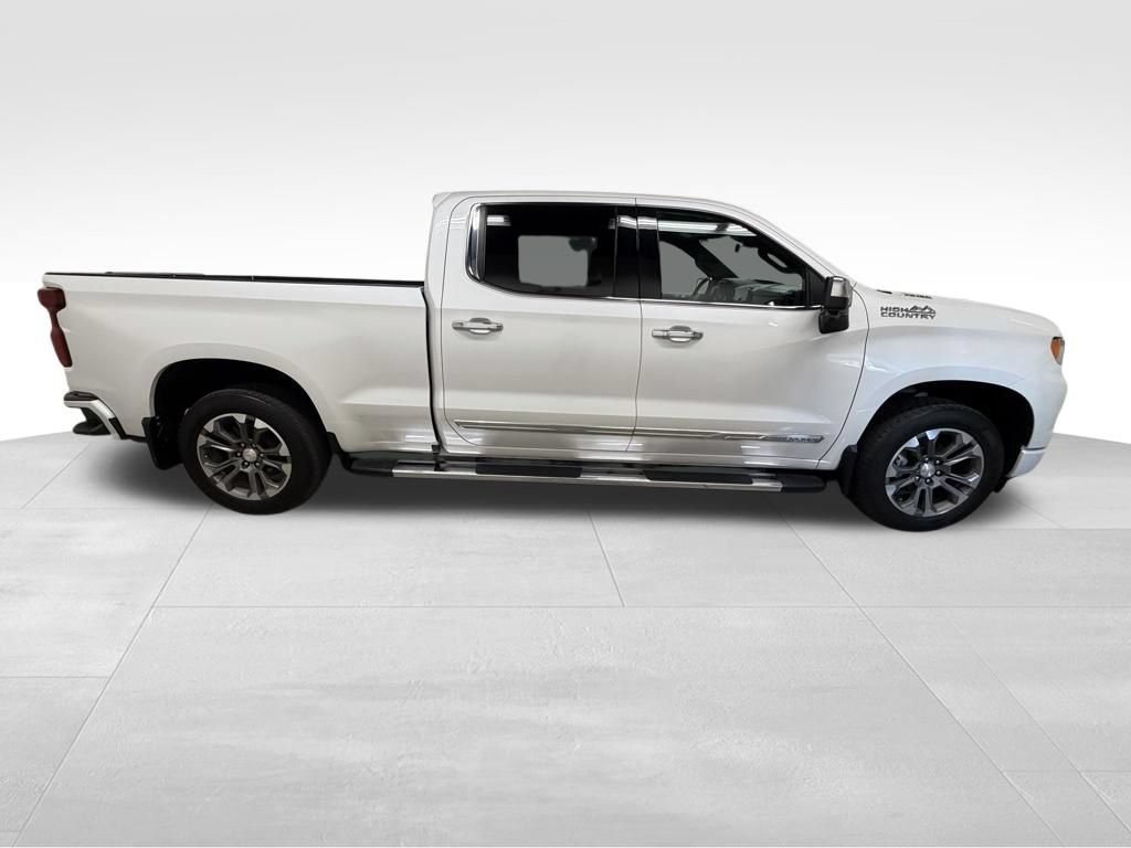 Certified 2023 Chevrolet Silverado 1500 High Country w/ Technology Package AWD/4WD image 9