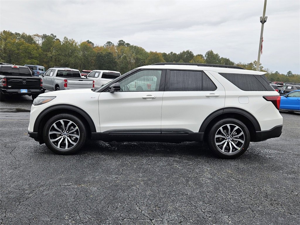 New 2026 Ford Explorer ST-Line w/ Premium Package image 4
