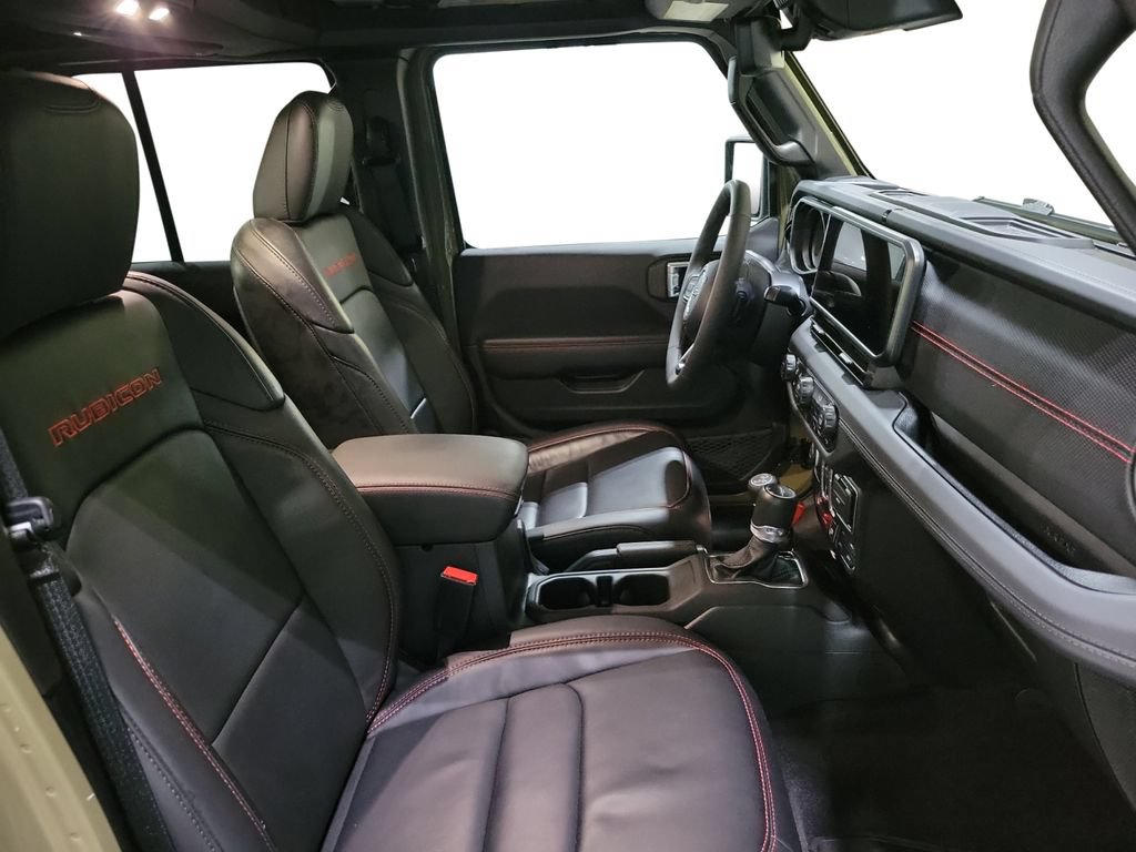 Used 2025 Jeep Gladiator Rubicon AWD/4WD image 23