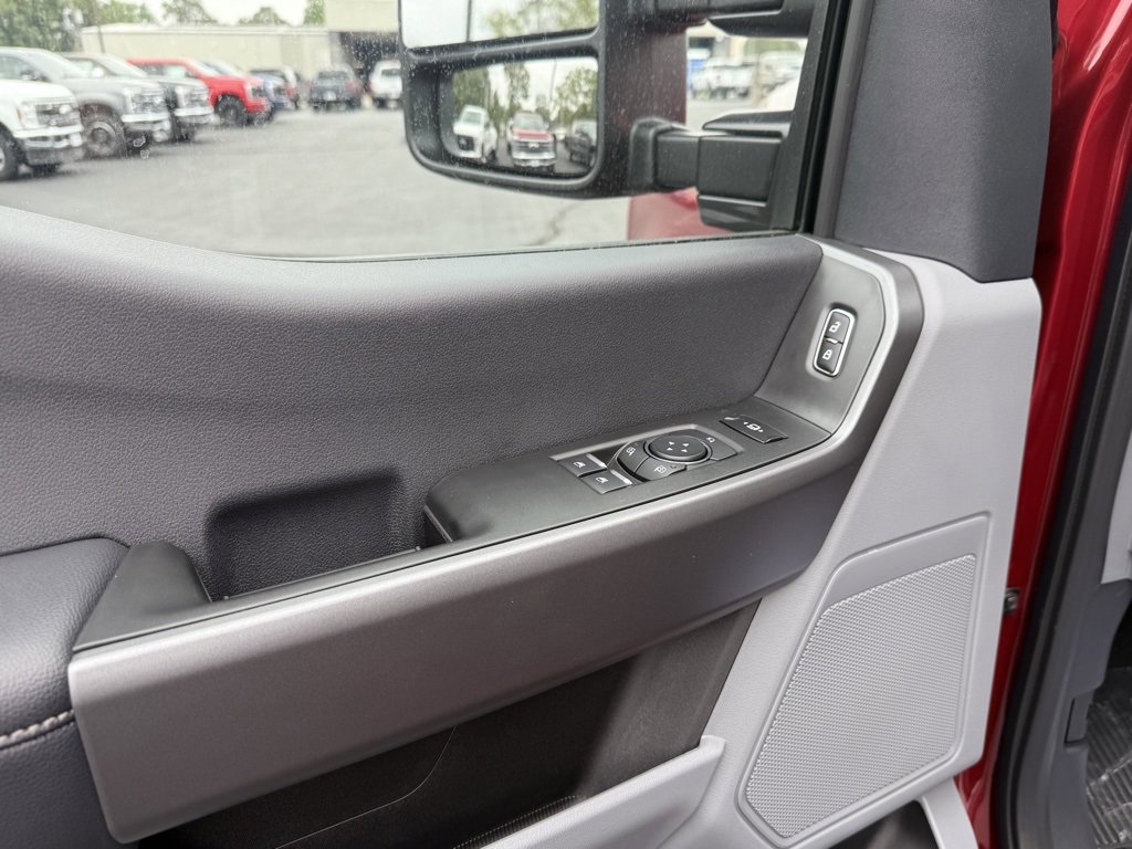 New 2026 Ford F350 XLT image 3