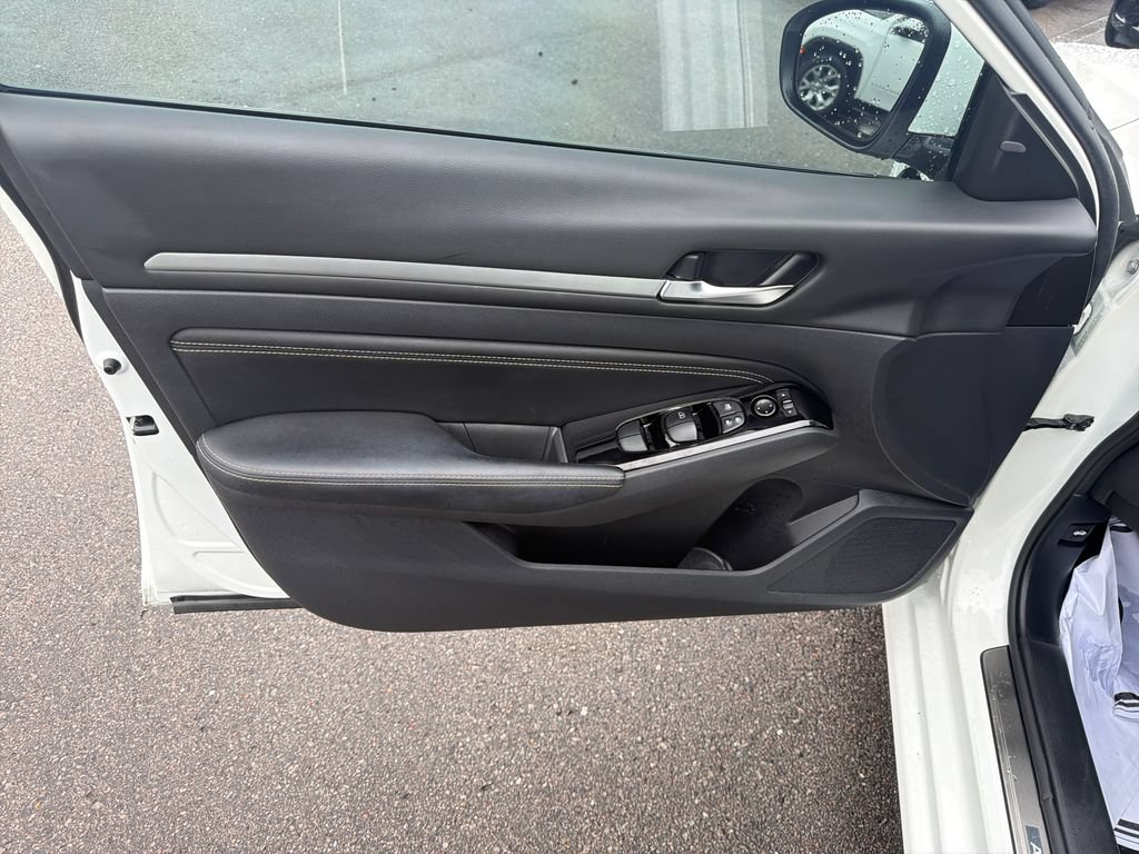 Certified 2023 Nissan Altima 2.5 SL AWD/4WD image 10