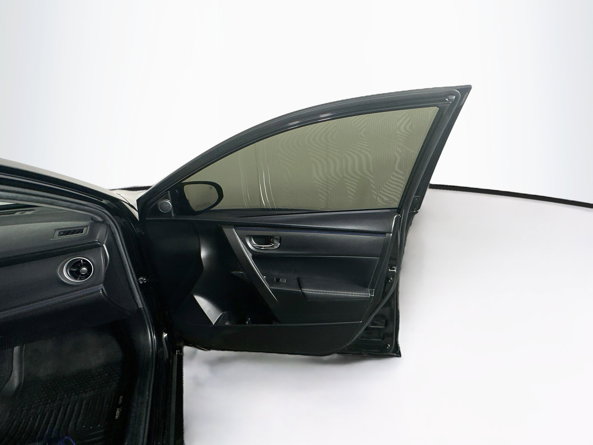 Used 2019 Toyota Corolla SE FWD image 29