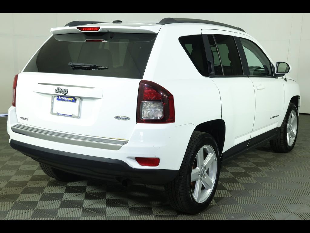 Used 2014 Jeep Compass Latitude image 14