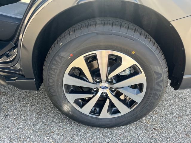 New 2025 Subaru Outback Premium image 19