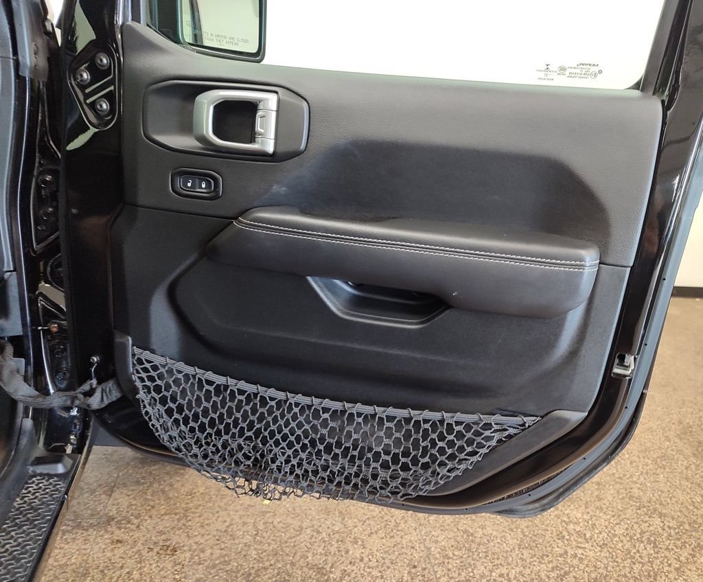 Used 2021 Jeep Wrangler Rubicon AWD/4WD image 18