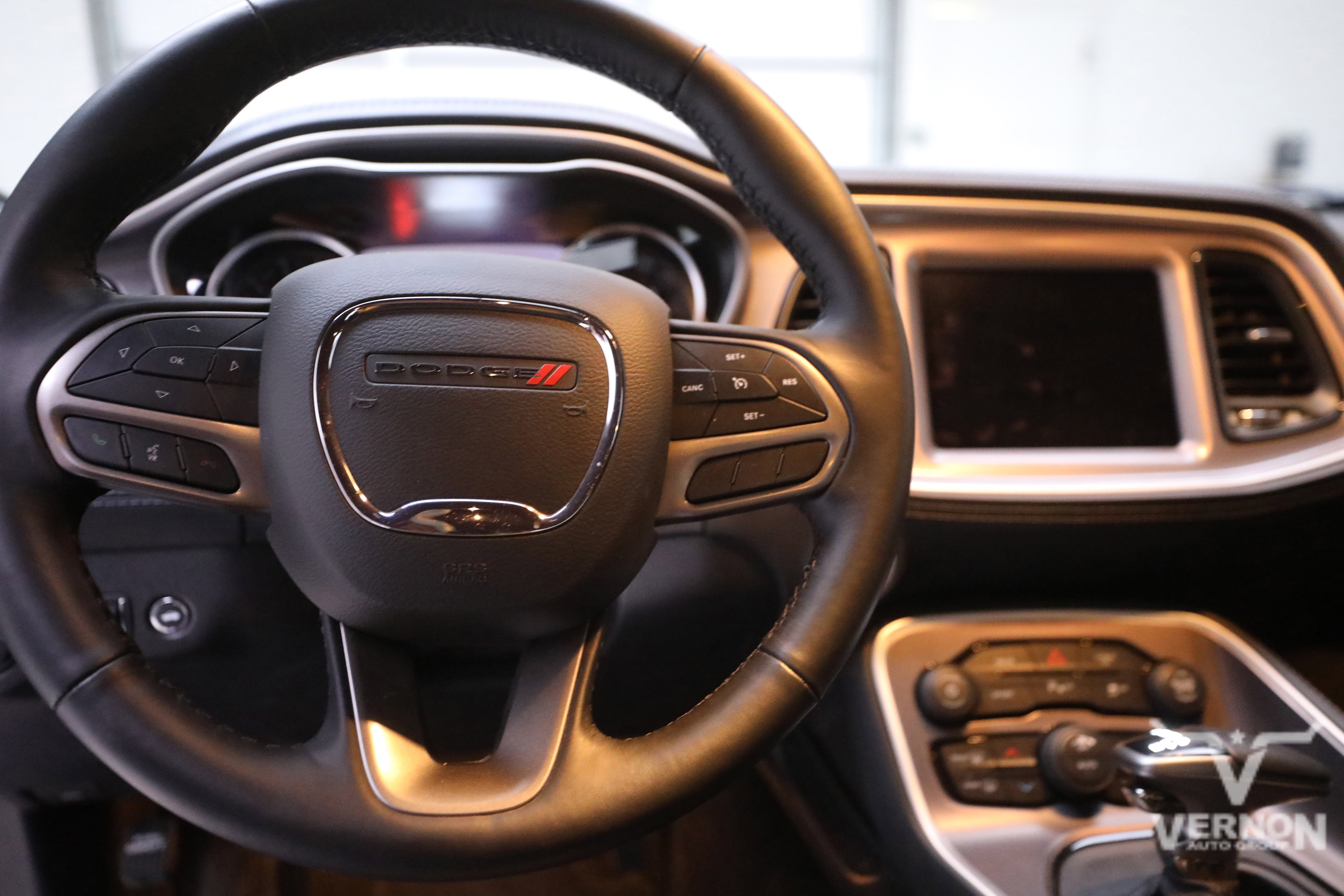 Used 2022 Dodge Challenger SXT w/ Plus Package image 8