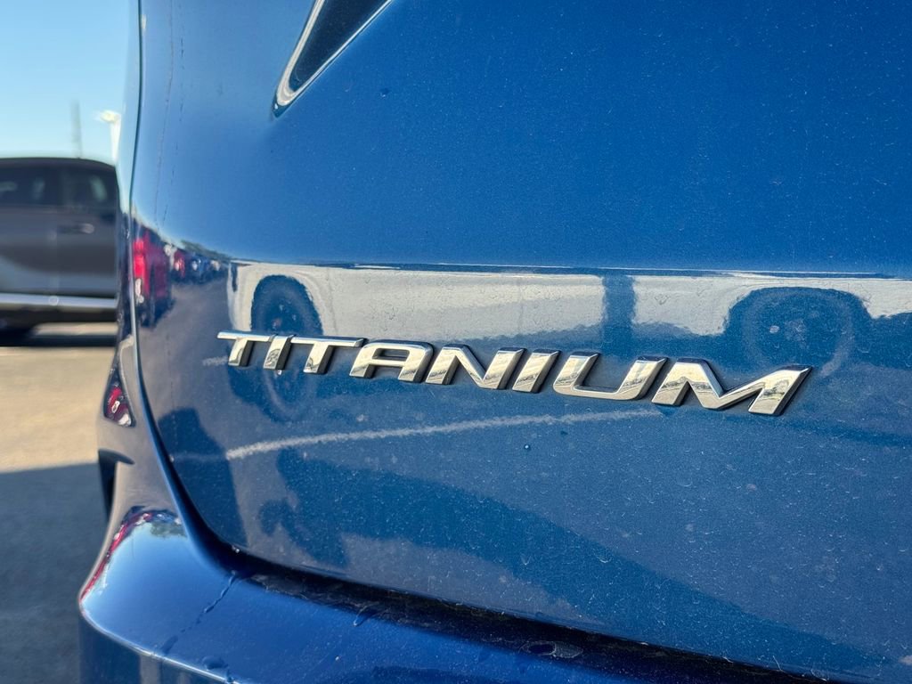 Used 2024 Ford Edge Titanium image 11