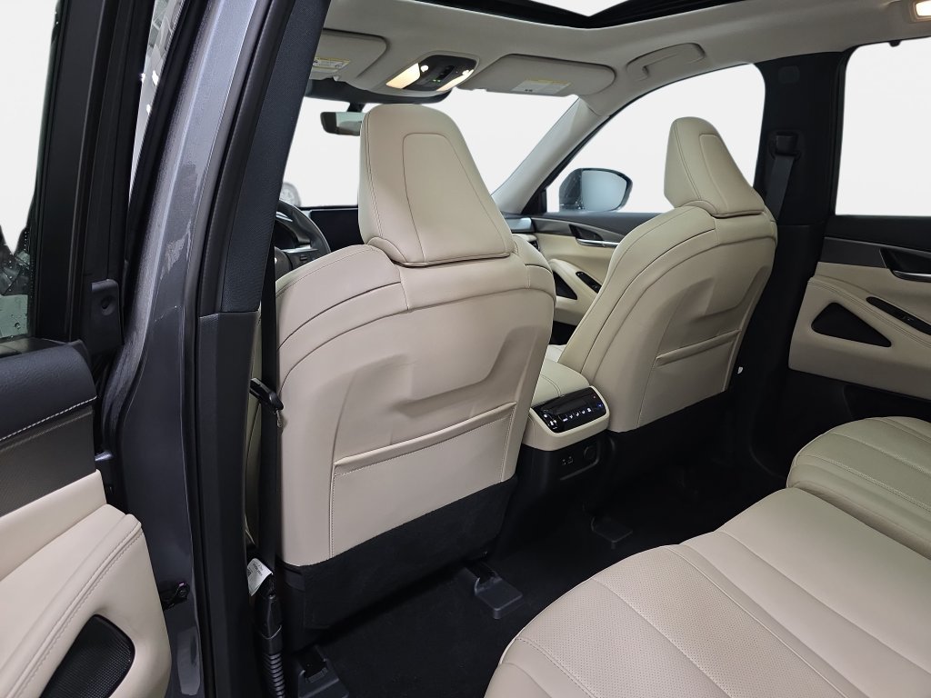 Certified 2024 INFINITI QX60 Luxe w/ Cargo Package AWD/4WD image 10