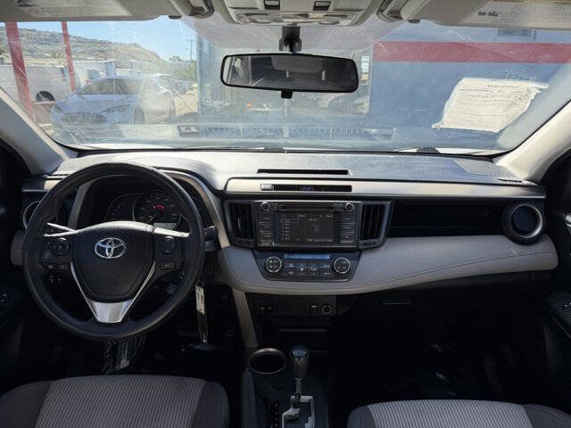 Used 2015 Toyota RAV4 XLE image 18