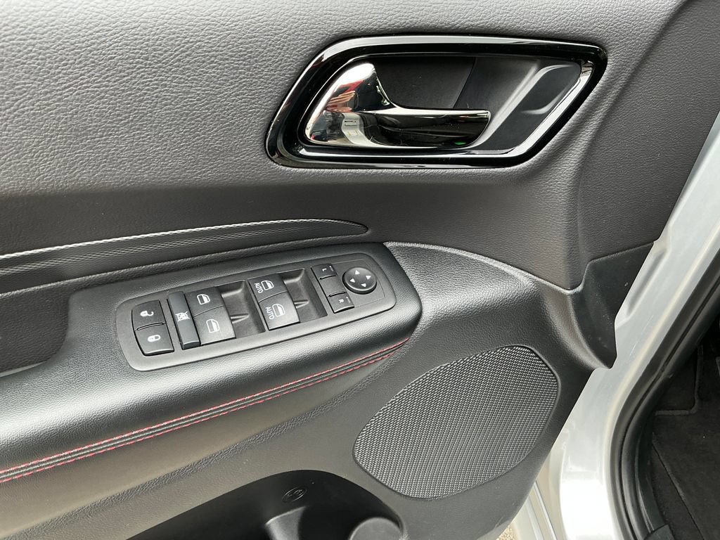 Used 2025 Dodge Durango GT AWD/4WD image 14