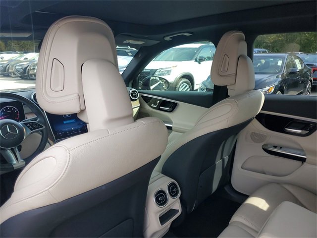 Used 2024 Mercedes-Benz GLC 300 4MATIC image 27