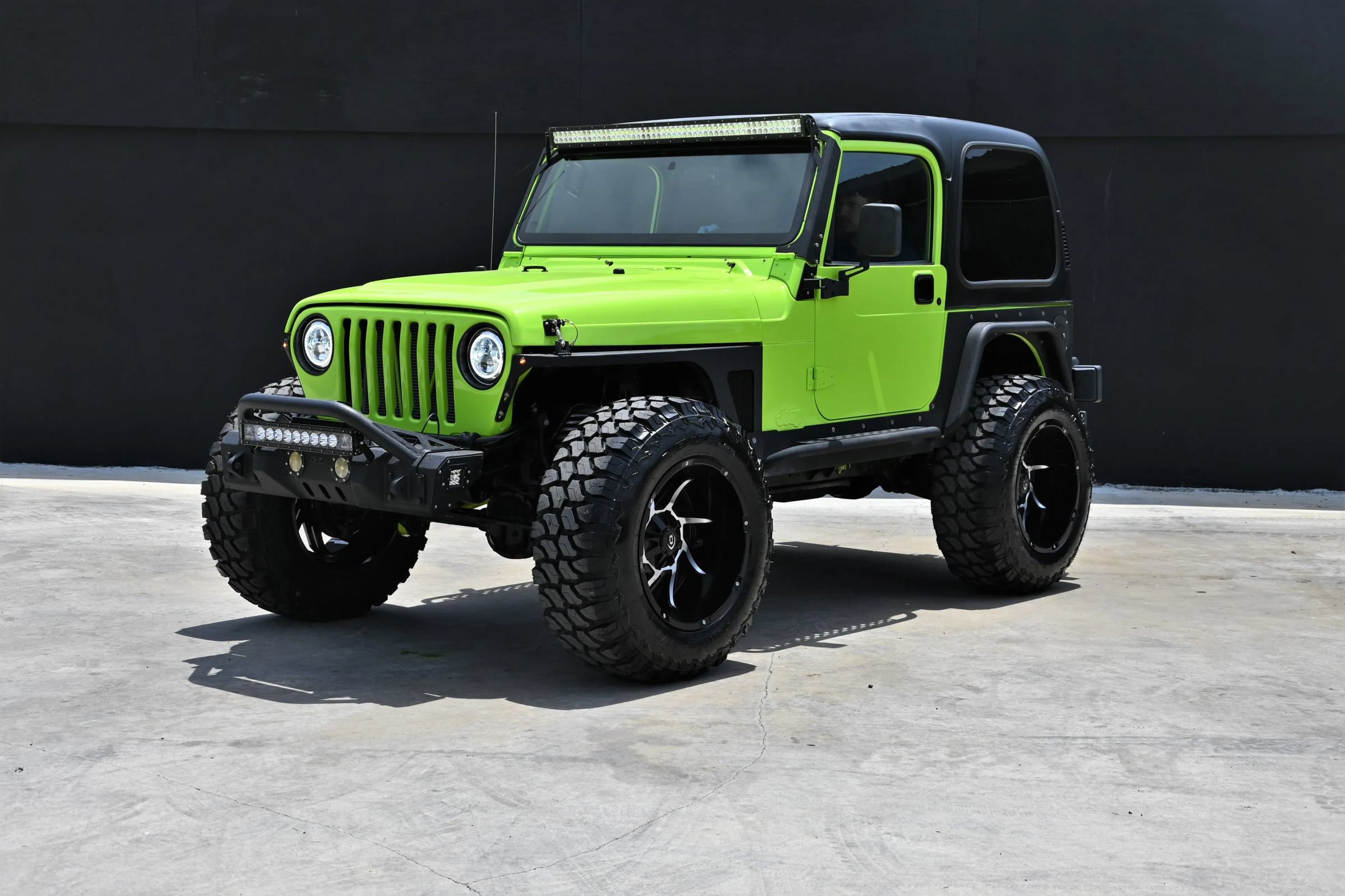 Used 2002 Jeep Wrangler X AWD/4WD image 4