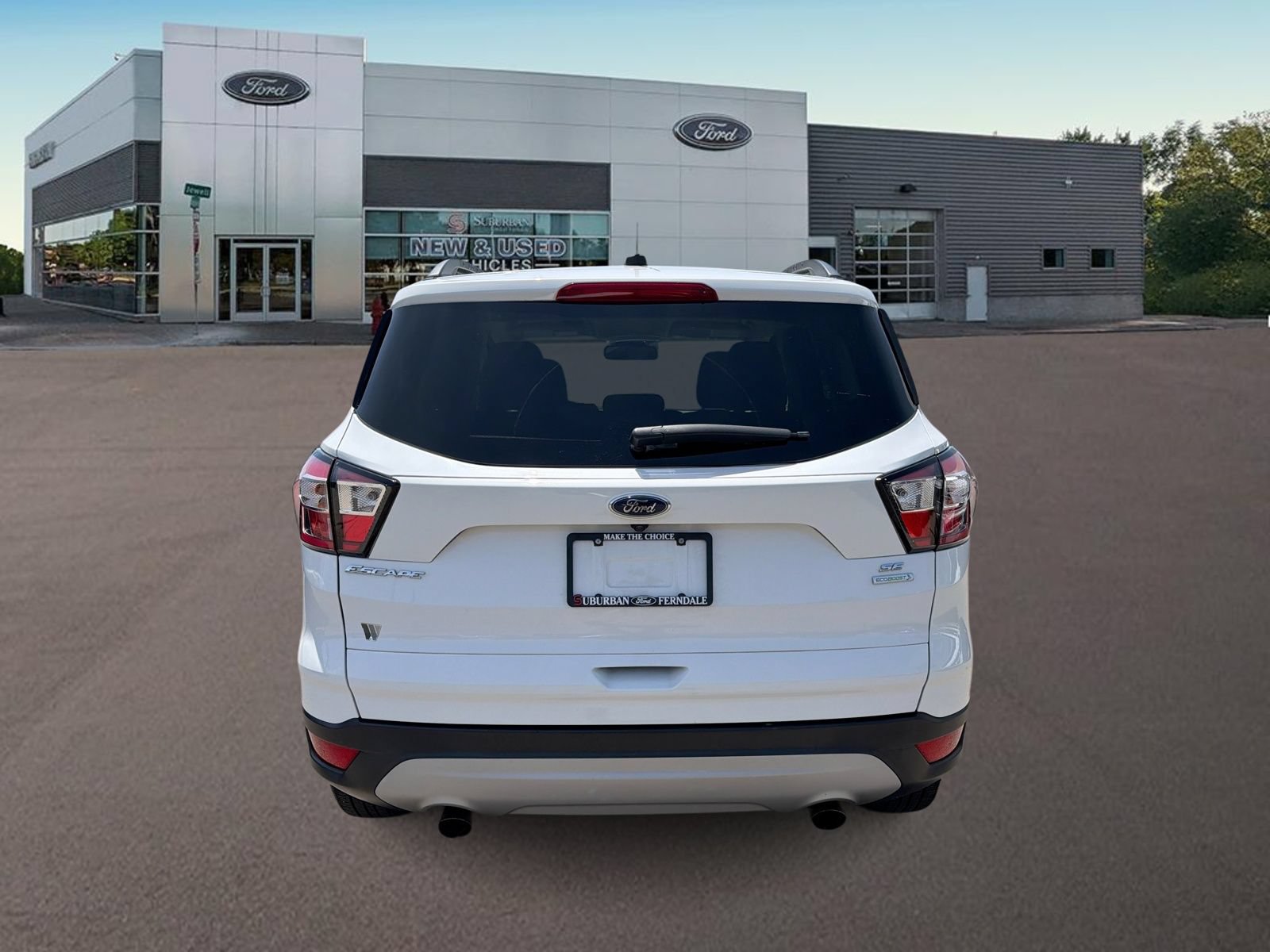Used 2018 Ford Escape SE w/ Ford Safe & Smart Package FWD image 10