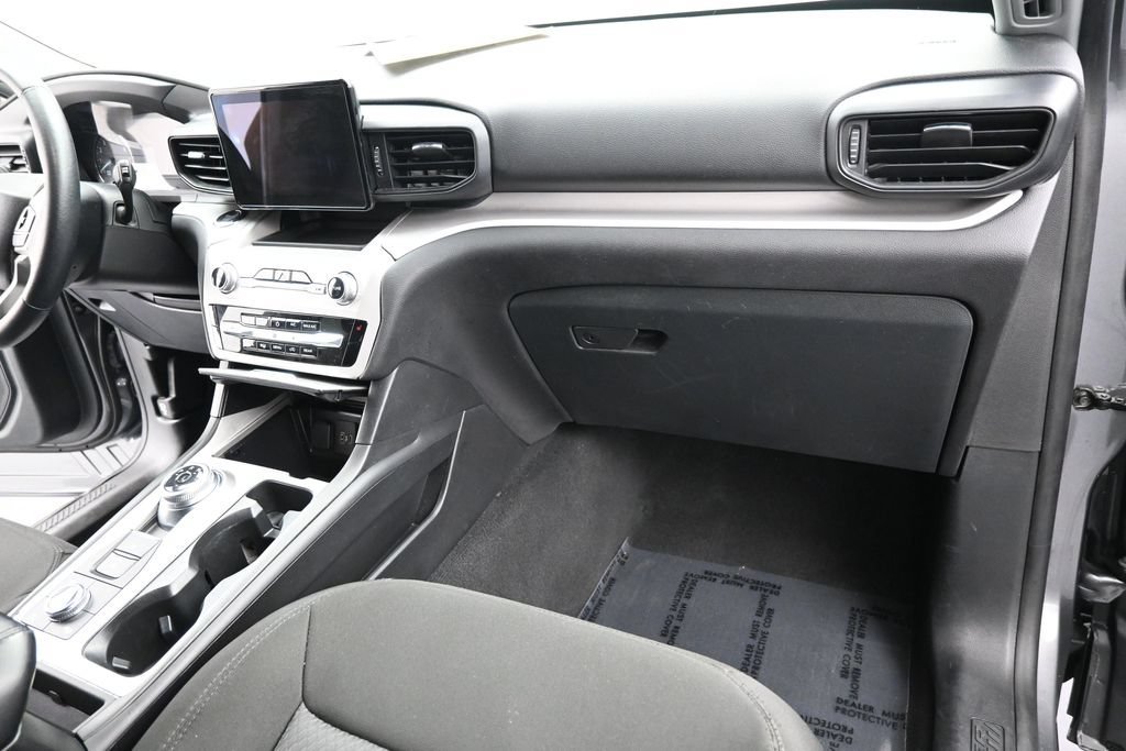 Used 2023 Ford Explorer XLT AWD/4WD image 20