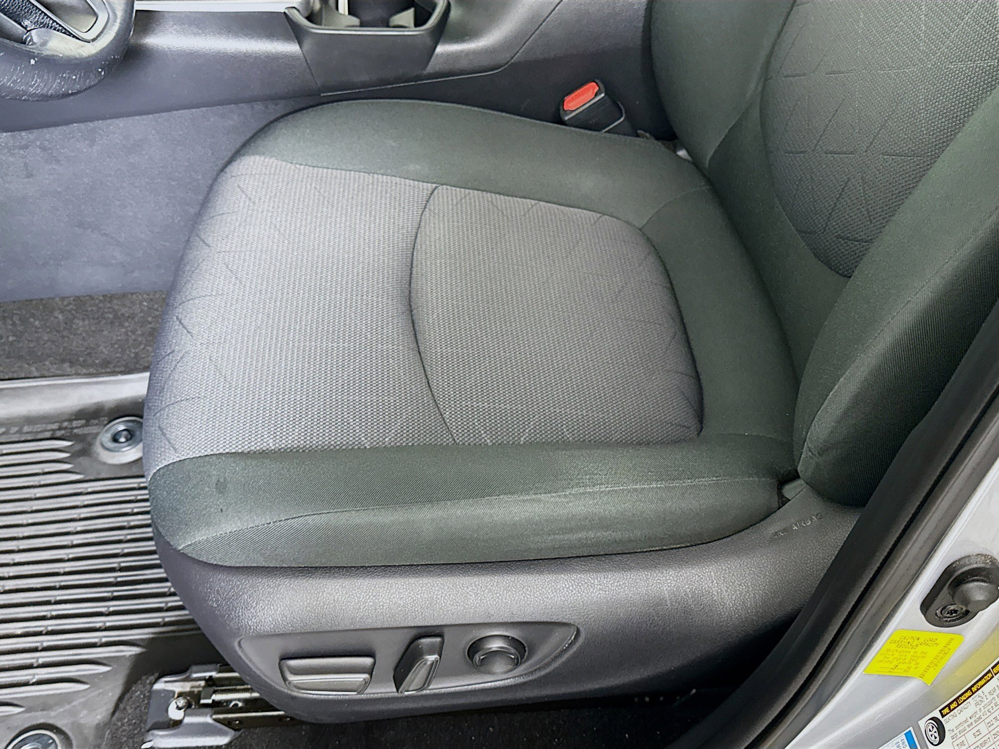 Certified 2019 Toyota RAV4 XLE w/ Convenience Package image 21