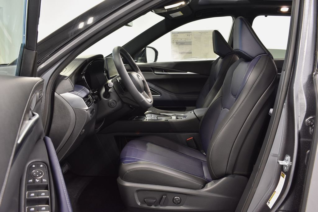 New 2026 INFINITI QX60 Sport w/ Dark Cargo Package image 10