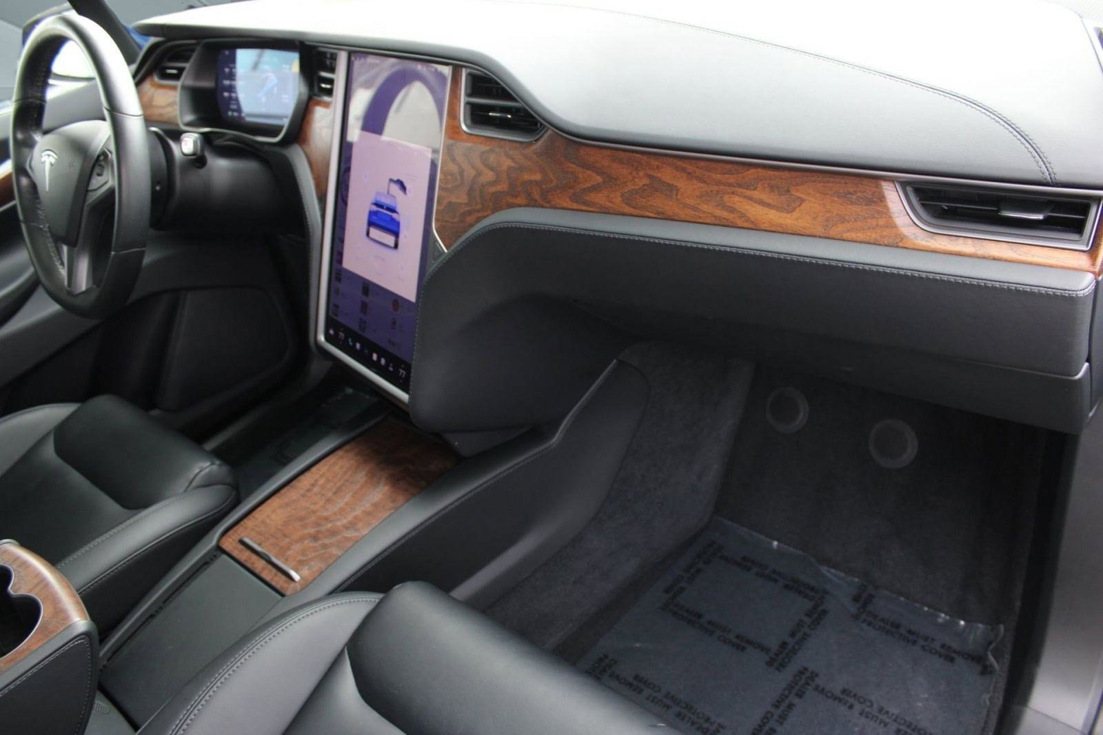 Used 2020 Tesla Model X Long Range image 32