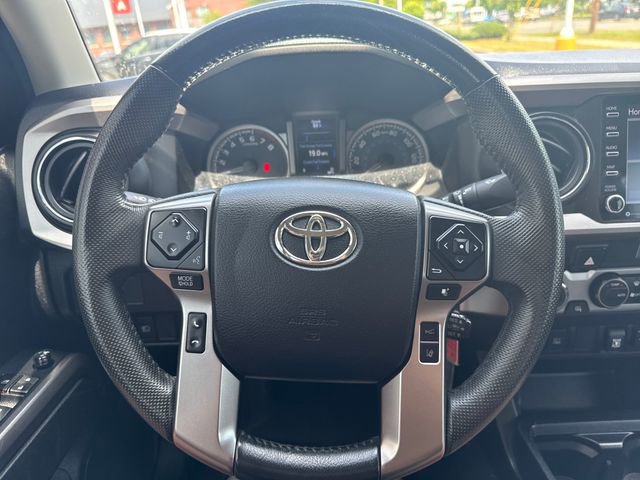 Used 2021 Toyota Tacoma SR5 AWD/4WD image 13