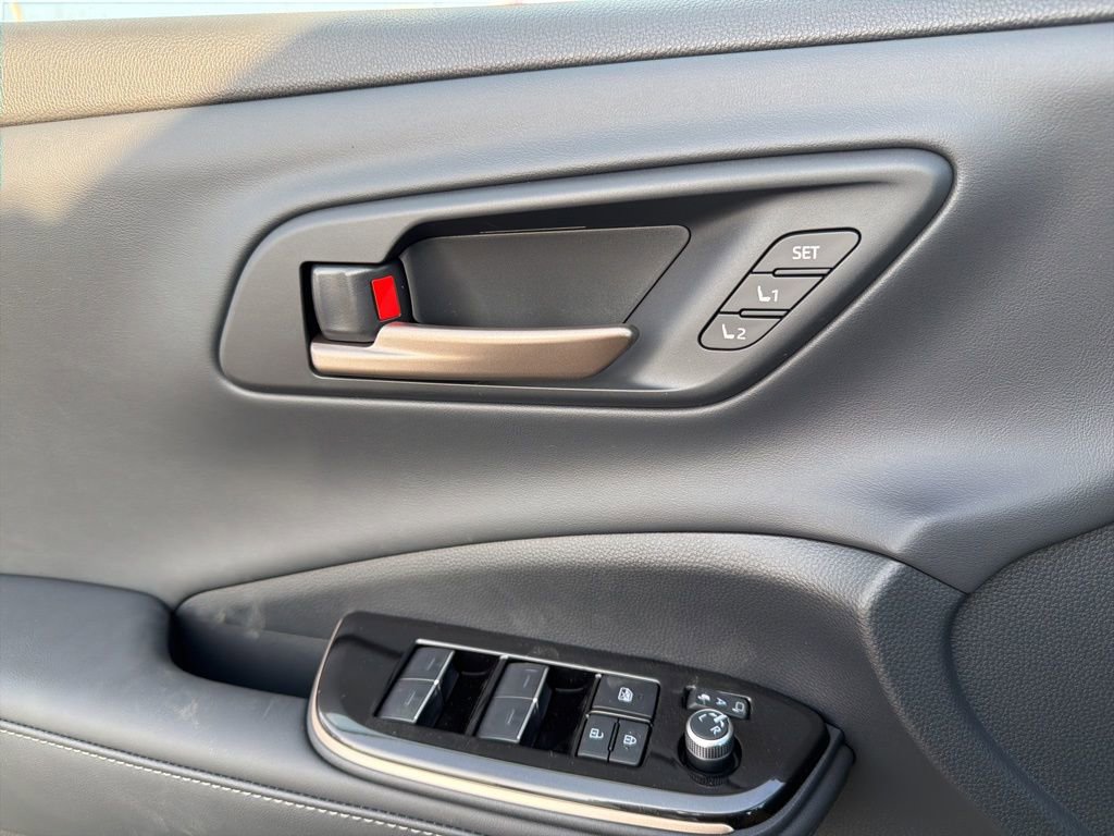 New 2026 Toyota Crown Signia image 16