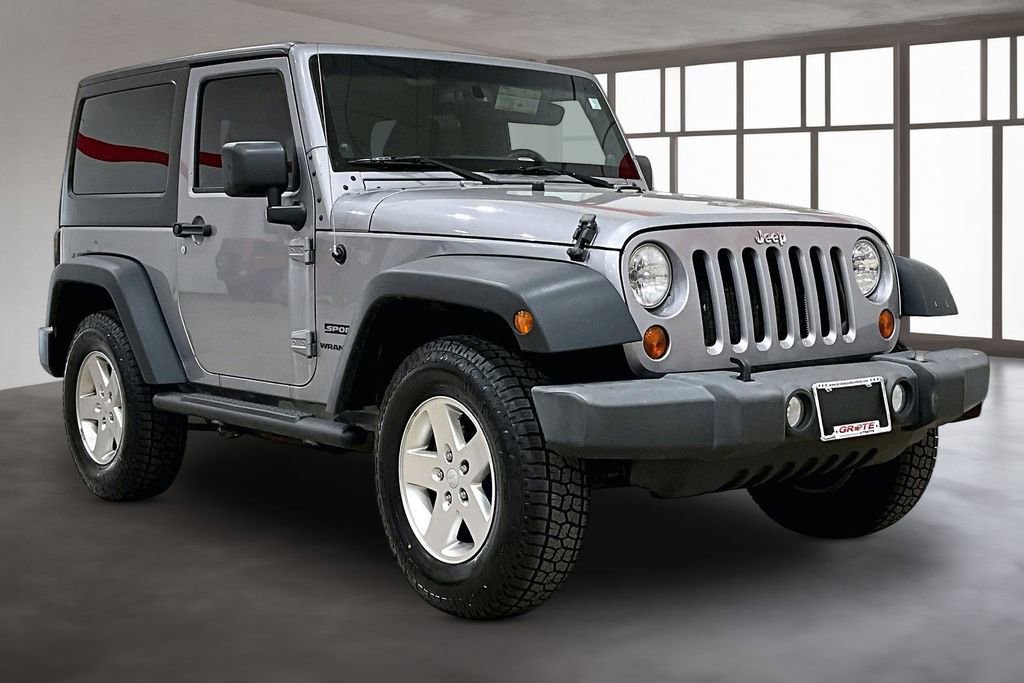 Used 2013 Jeep Wrangler Sport AWD/4WD image 13