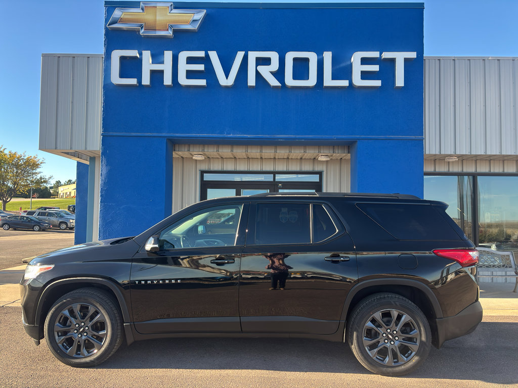 Used 2020 Chevrolet Traverse RS image 2