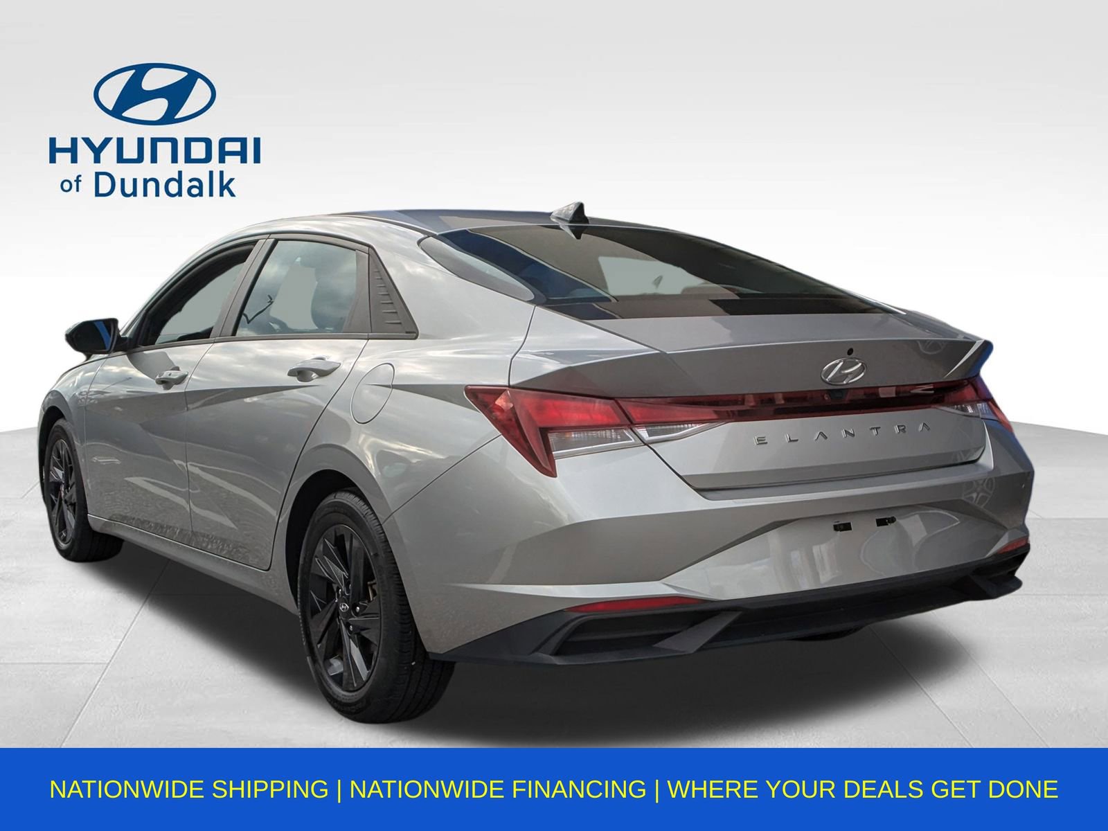 Used 2022 Hyundai Elantra SEL image 12