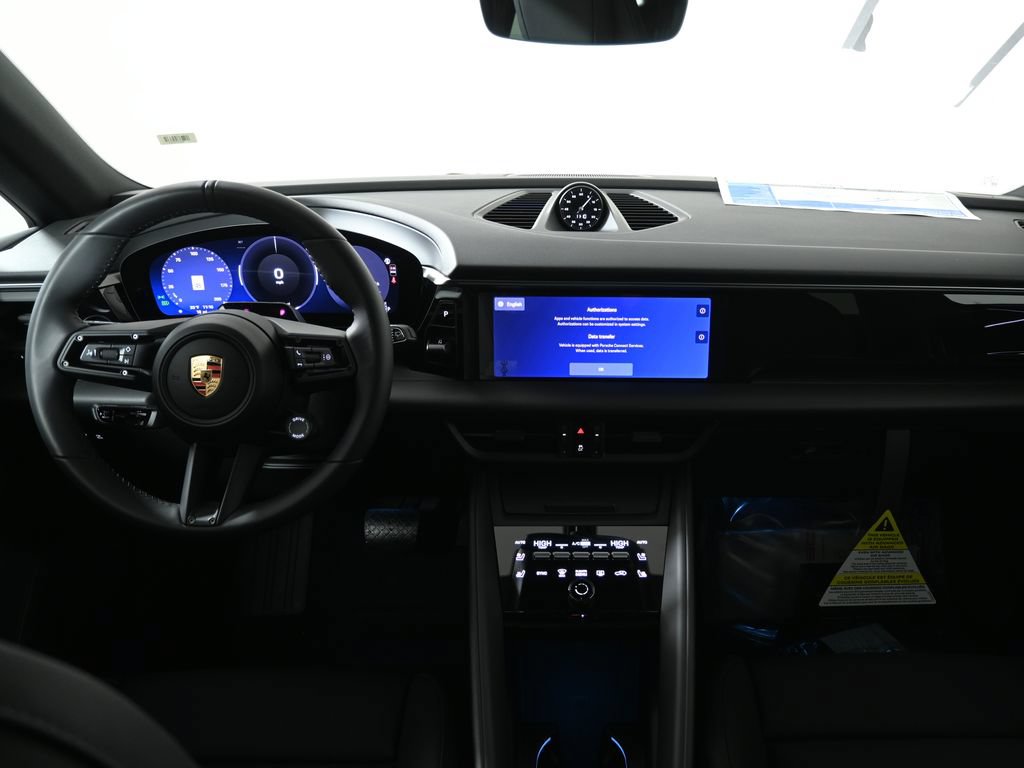 Used 2026 Porsche Macan 4 Electric AWD/4WD image 16
