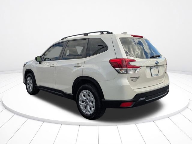 Used 2023 Subaru Forester AWD/4WD image 5