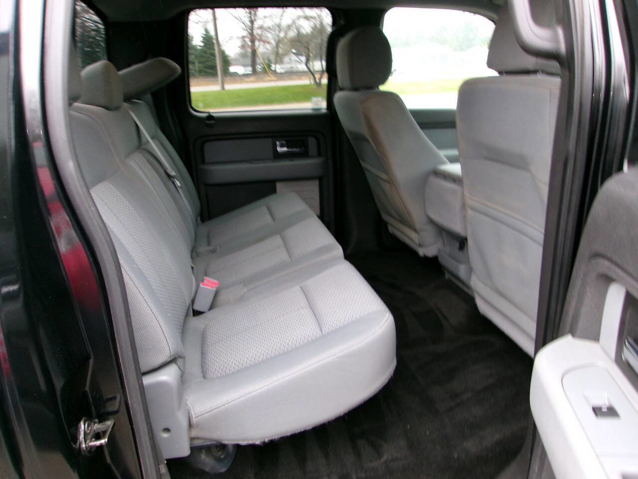 Used 2013 Ford F150 XLT w/ Luxury Equipment Group image 8