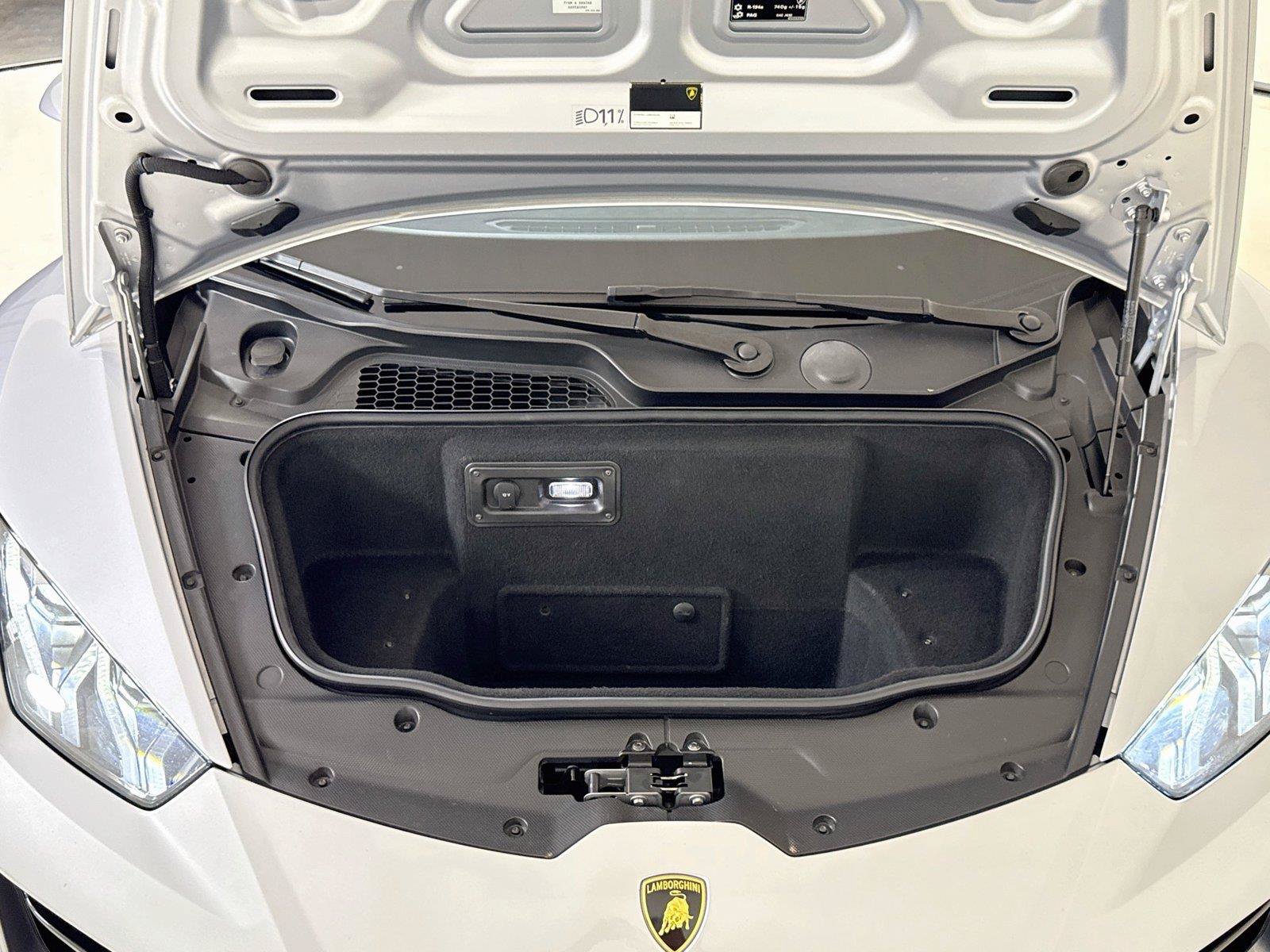 Used 2018 Lamborghini Huracan LP 580-2 RWD image 29