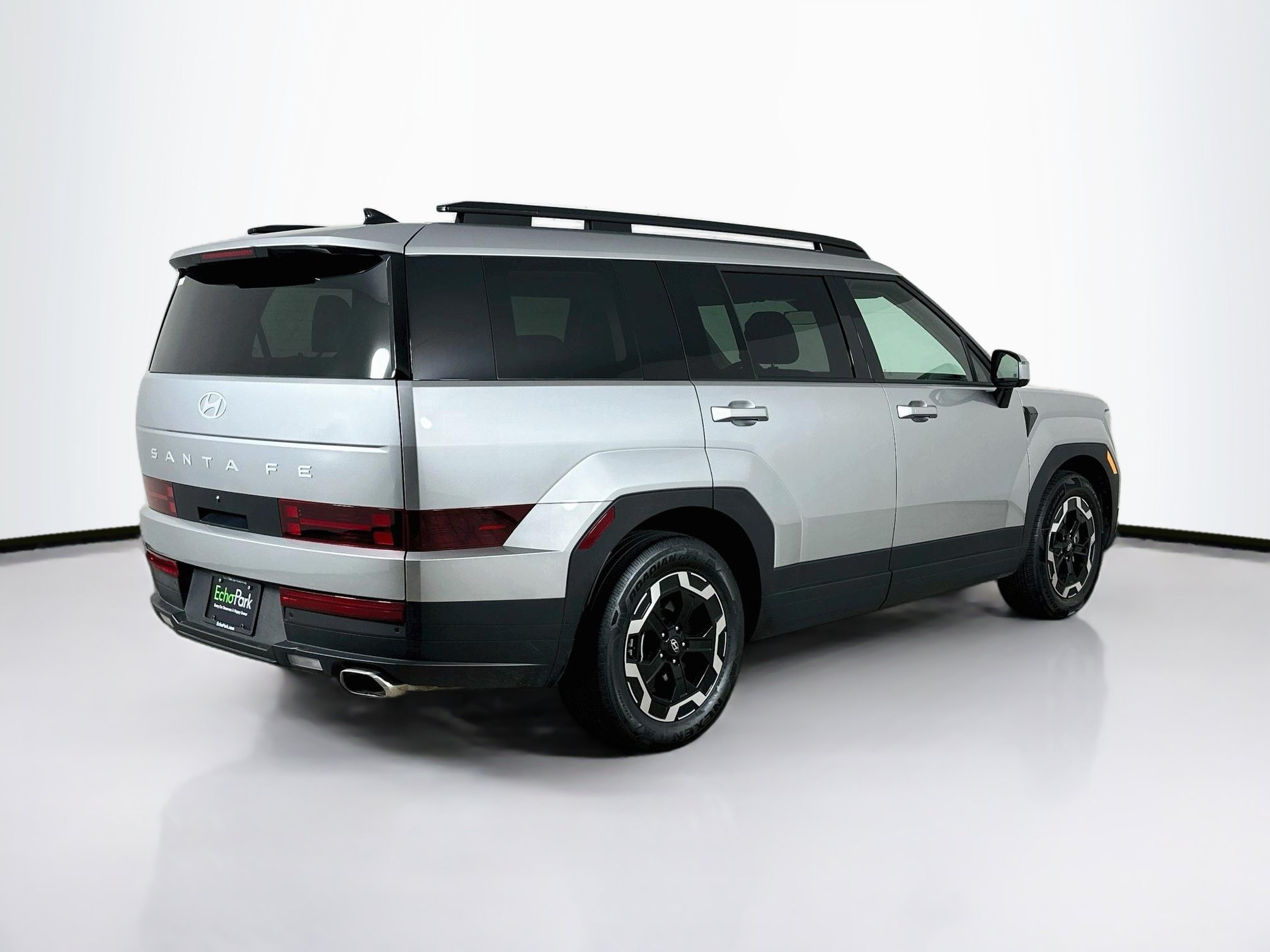 Used 2026 Hyundai Santa Fe SEL FWD image 9