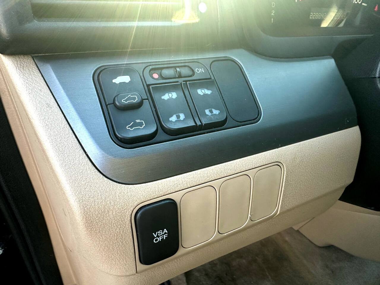 Used 2007 Honda Odyssey EX-L image 17